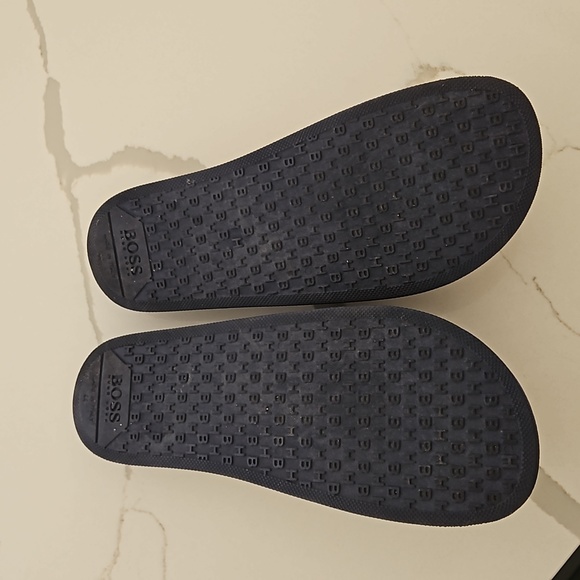 Hugo Boss Slides Men - Picture 2 of 3